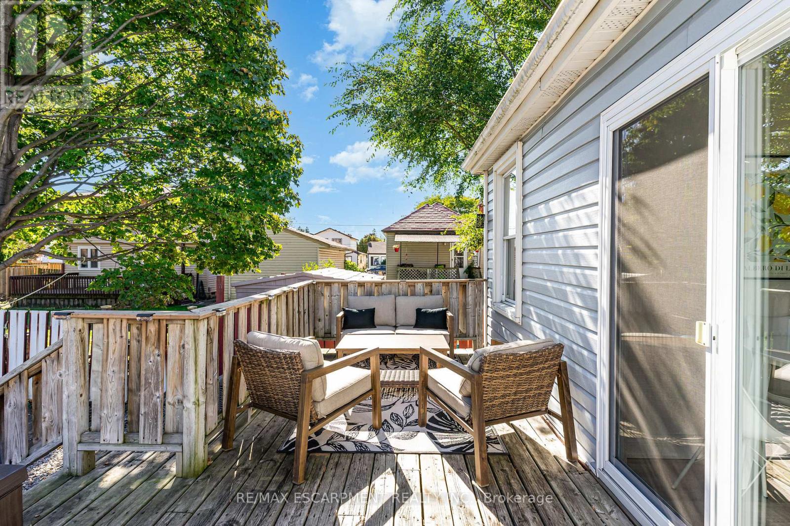 97 East 31st Street, Hamilton, Ontario  L8V 3N9 - Photo 18 - X12467854