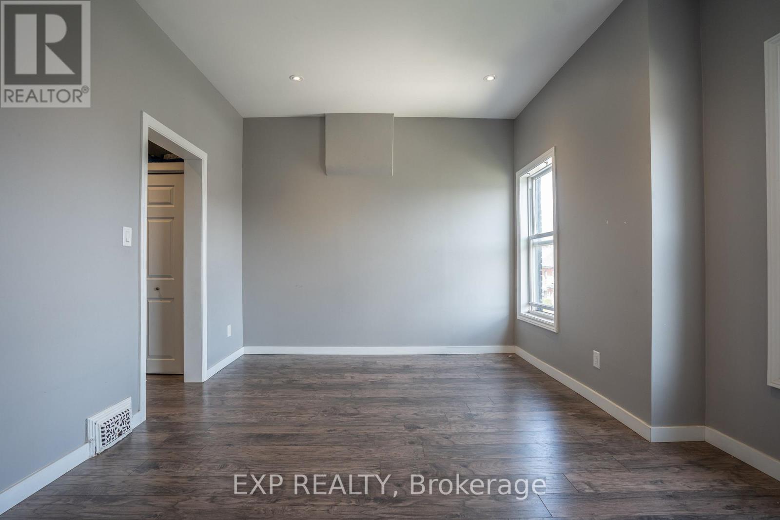 163 Emerald Street N, Hamilton, Ontario  L8L 5K9 - Photo 10 - X12467898