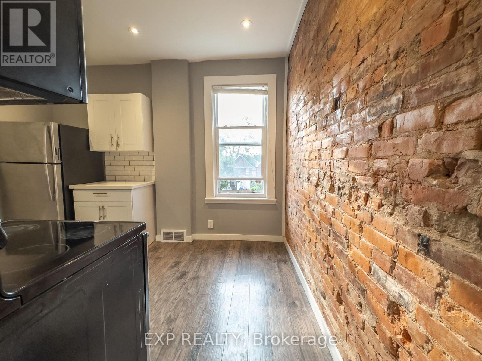 163 Emerald Street N, Hamilton, Ontario  L8L 5K9 - Photo 11 - X12467898