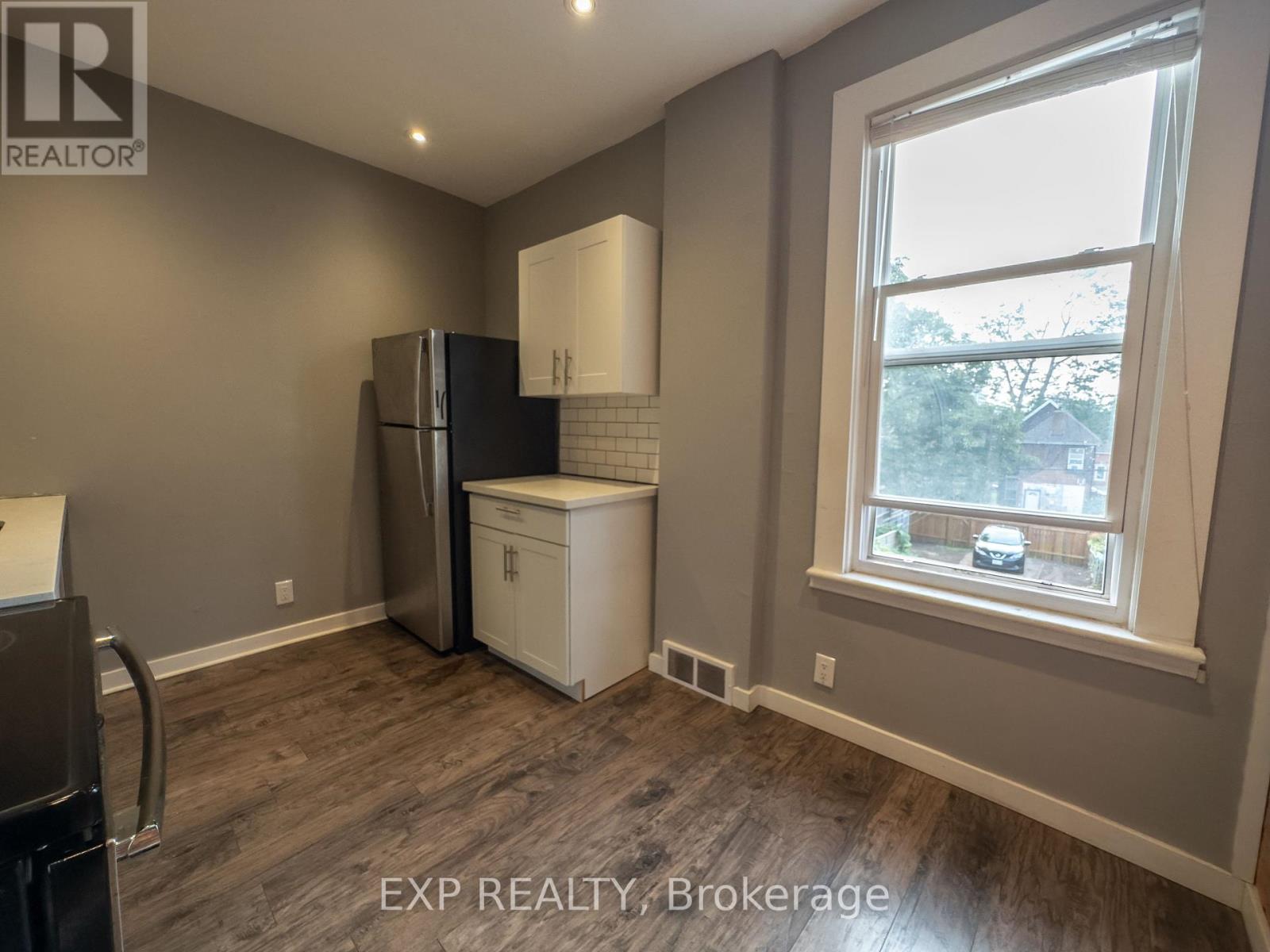 163 Emerald Street N, Hamilton, Ontario  L8L 5K9 - Photo 6 - X12467898