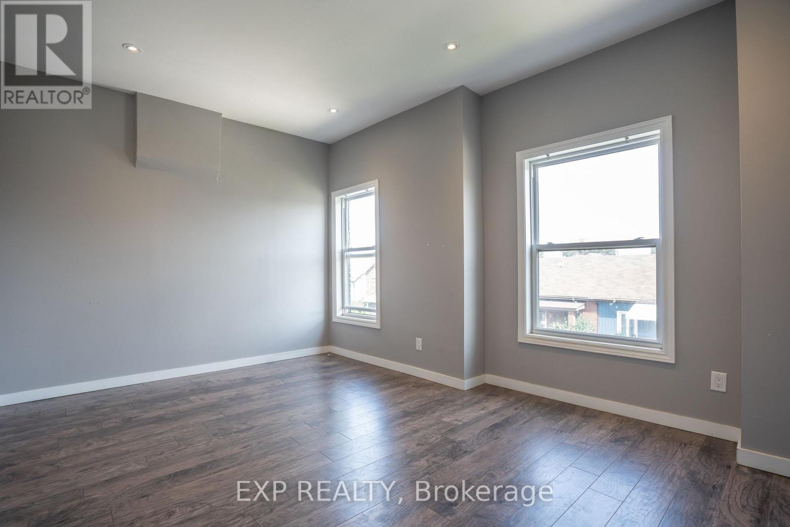 163 Emerald Street N, Hamilton, Ontario  L8L 5K9 - Photo 9 - X12467898