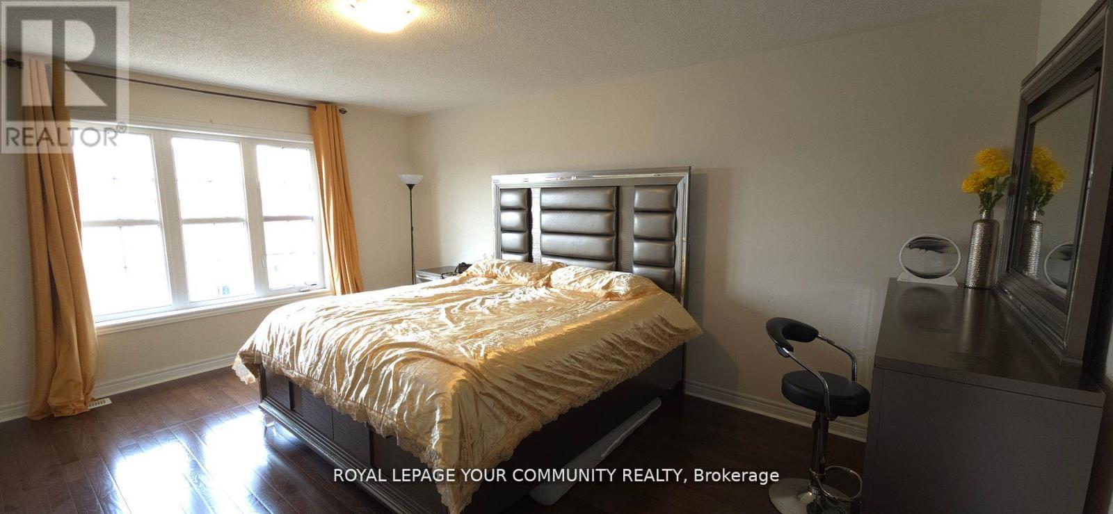 2 Herefordshire Crescent, Newmarket, Ontario  L9N 0B4 - Photo 21 - N12467919