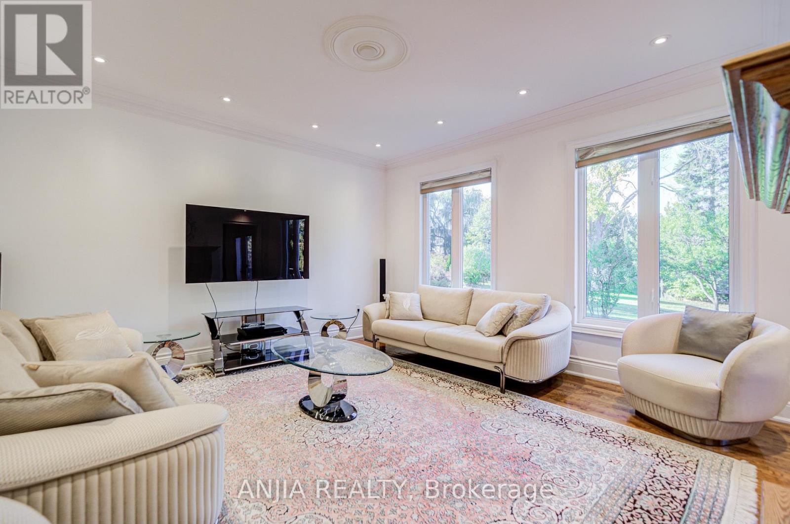 212 19th Avenue, Richmond Hill, Ontario  L4E 3P6 - Photo 13 - N12467938