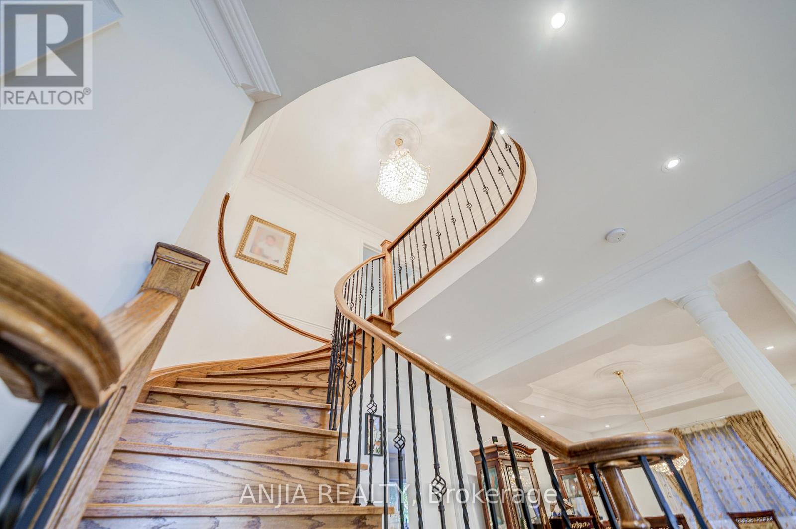 212 19th Avenue, Richmond Hill, Ontario  L4E 3P6 - Photo 22 - N12467938