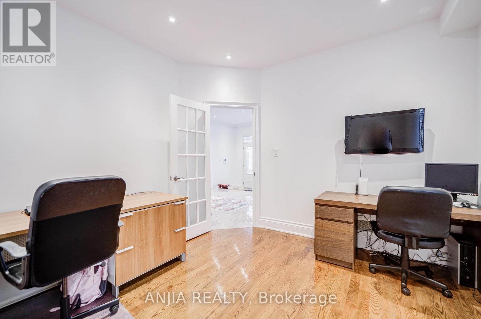 212 19th Avenue, Richmond Hill, Ontario  L4E 3P6 - Photo 23 - N12467938