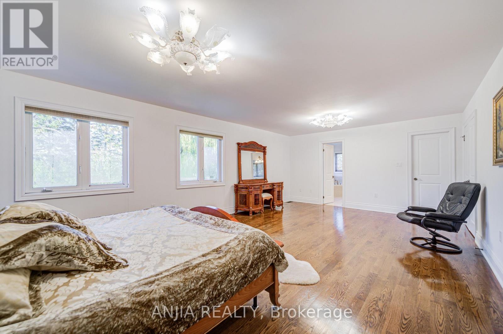 212 19th Avenue, Richmond Hill, Ontario  L4E 3P6 - Photo 27 - N12467938