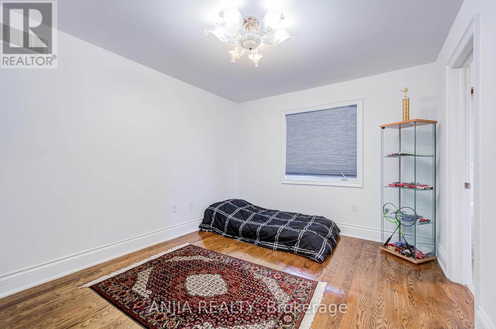 212 19th Avenue, Richmond Hill, Ontario  L4E 3P6 - Photo 31 - N12467938