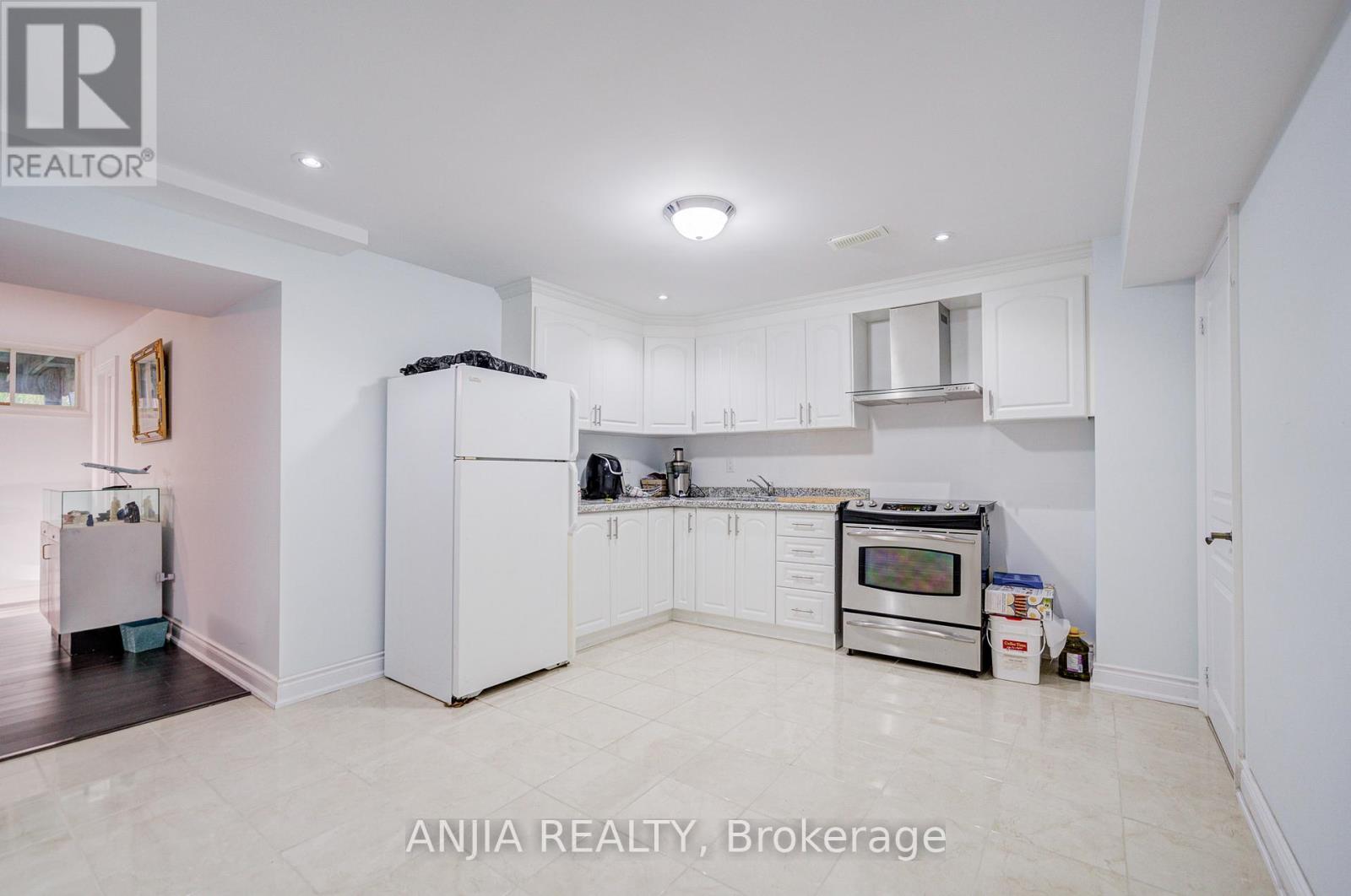 212 19th Avenue, Richmond Hill, Ontario  L4E 3P6 - Photo 44 - N12467938