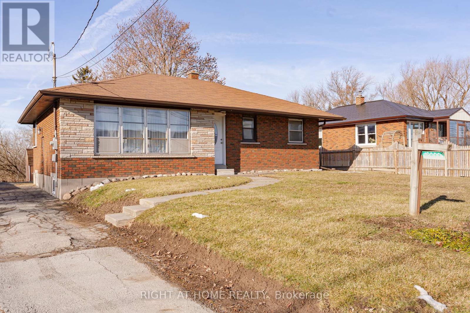 18200 Leslie Street, East Gwillimbury, Ontario  L9N 0M5 - Photo 5 - N12467942