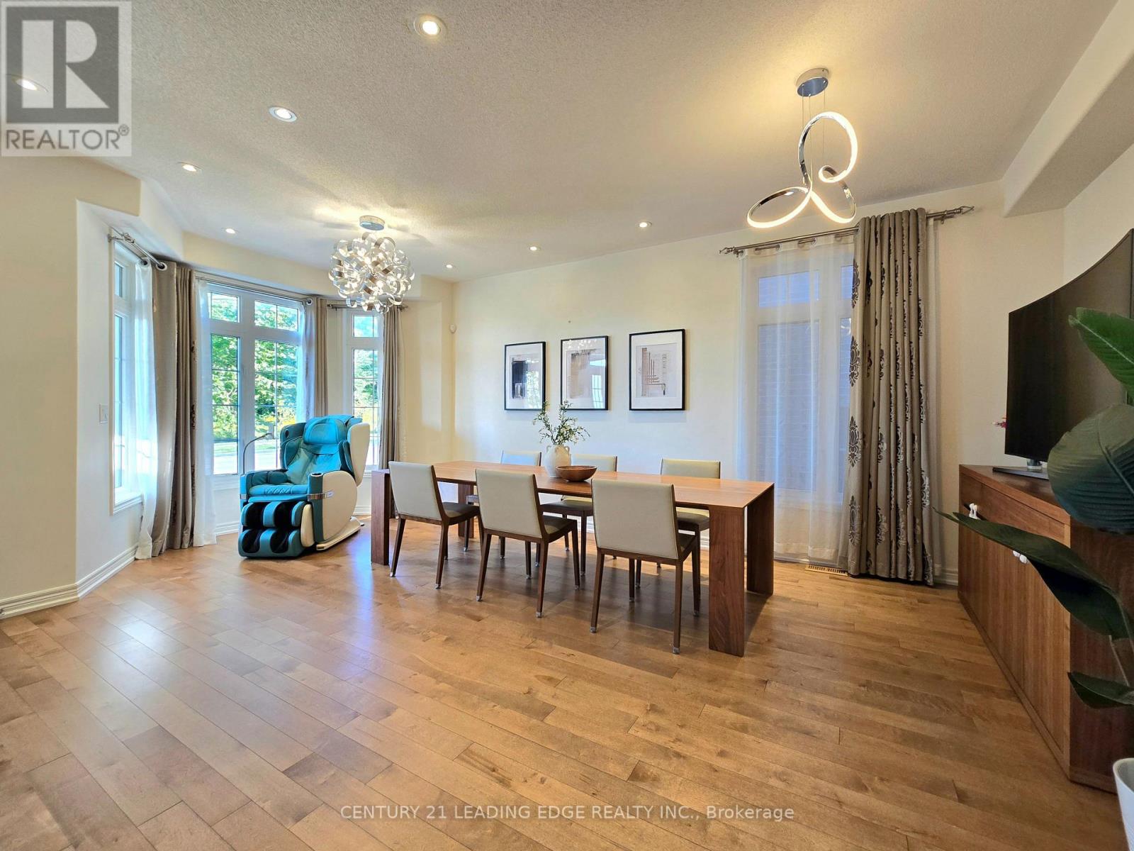 483 William Forster Road, Markham, Ontario  L6B 0V5 - Photo 4 - N12468021