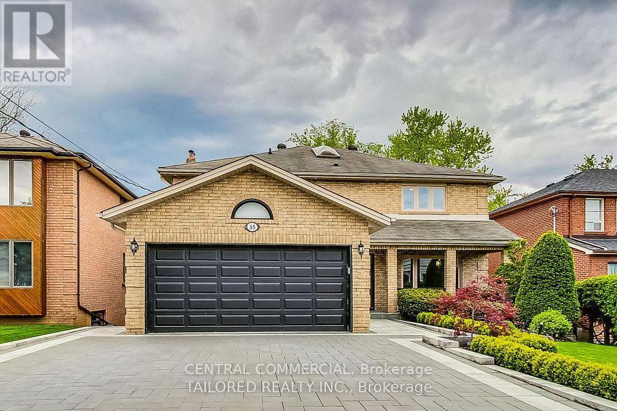 35 Mackay Avenue, Richmond Hill, Ontario  L4C 6K2 - Photo 2 - N12468023