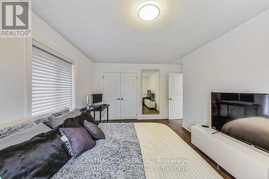 35 Mackay Avenue, Richmond Hill, Ontario  L4C 6K2 - Photo 22 - N12468023