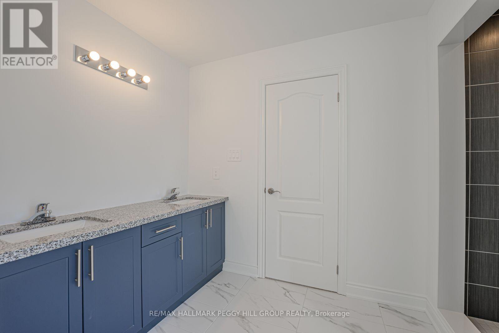 Upper Unit - 2988 Monarch Drive, Orillia, Ontario  L3V 8M7 - Photo 11 - S12467956