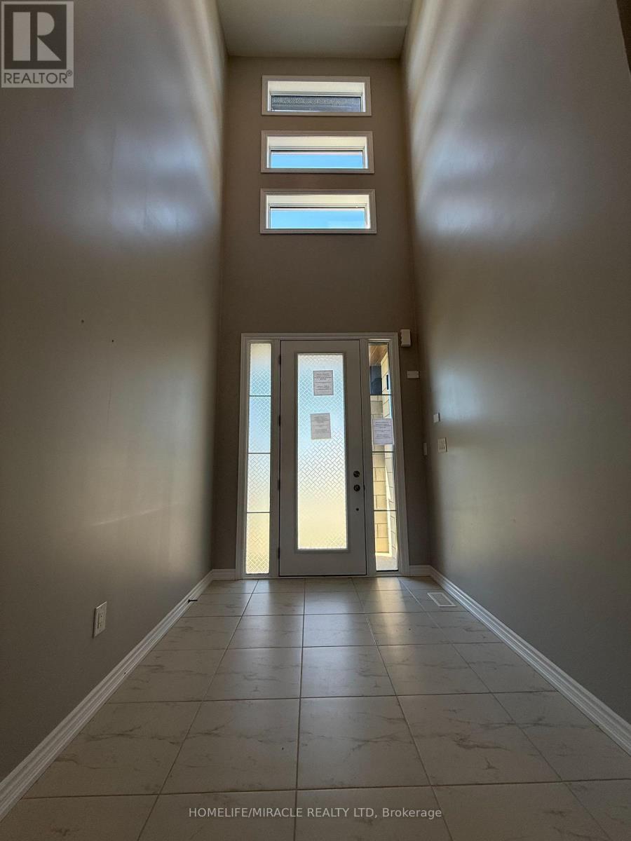 10 Rosanne Circle, Wasaga Beach, Ontario  L9Z 0N4 - Photo 6 - S12467994