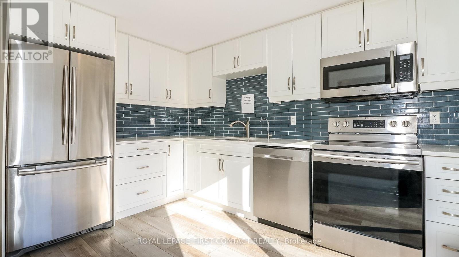 75 Larkin Drive, Barrie, Ontario  L4M 7B3 - Photo 11 - S12467998
