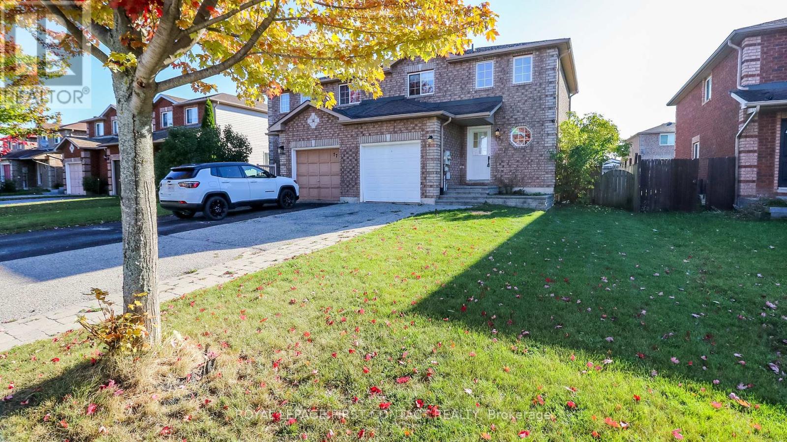 75 Larkin Drive, Barrie, Ontario  L4M 7B3 - Photo 2 - S12467998