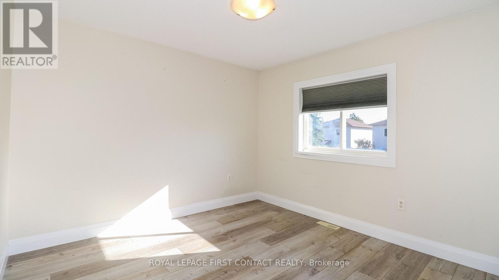 75 Larkin Drive, Barrie, Ontario  L4M 7B3 - Photo 21 - S12467998