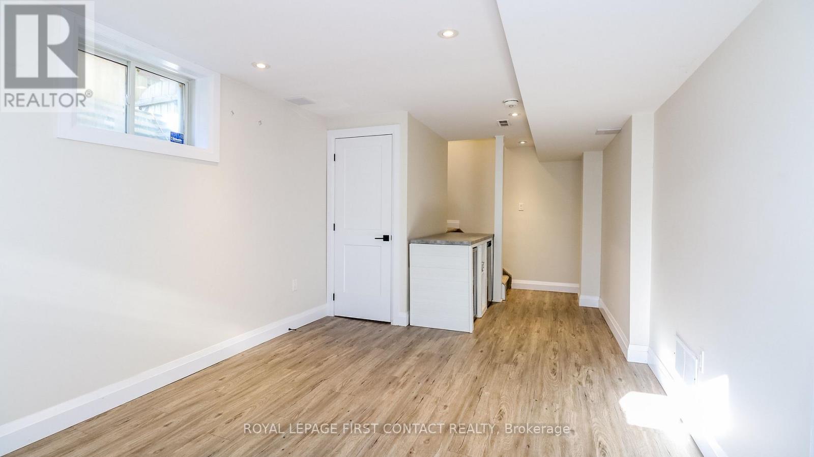 75 Larkin Drive, Barrie, Ontario  L4M 7B3 - Photo 24 - S12467998