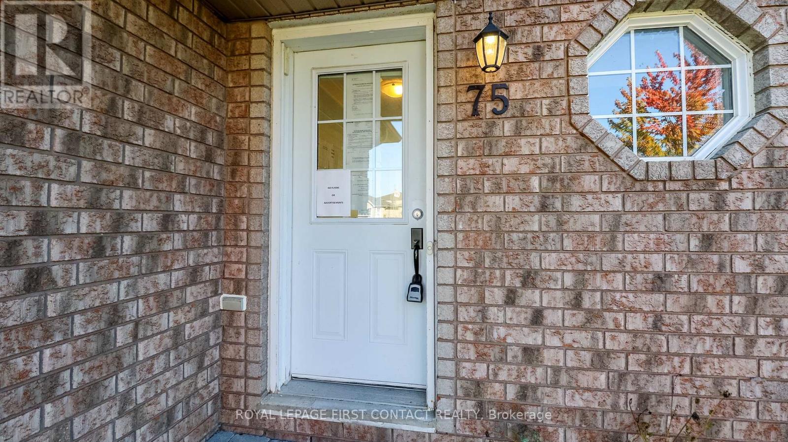 75 Larkin Drive, Barrie, Ontario  L4M 7B3 - Photo 4 - S12467998