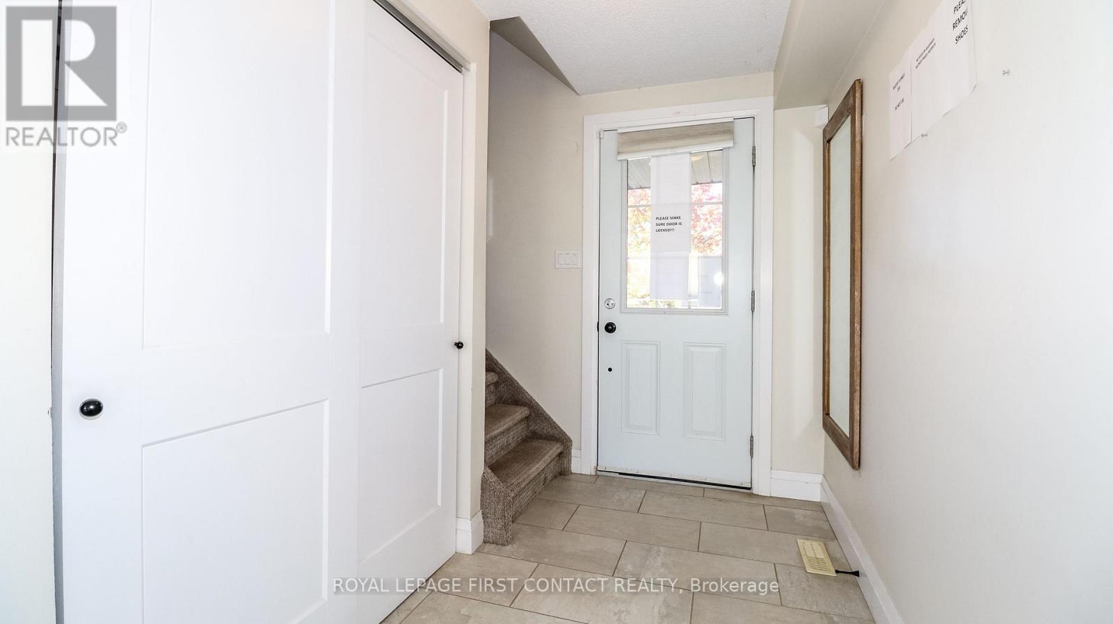 75 Larkin Drive, Barrie, Ontario  L4M 7B3 - Photo 5 - S12467998