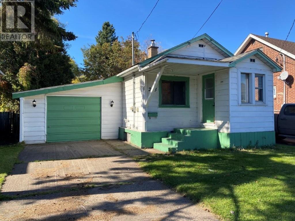 293 Third Ave, Sault Ste. Marie, Ontario  P6C 4M2 - Photo 1 - SM253002