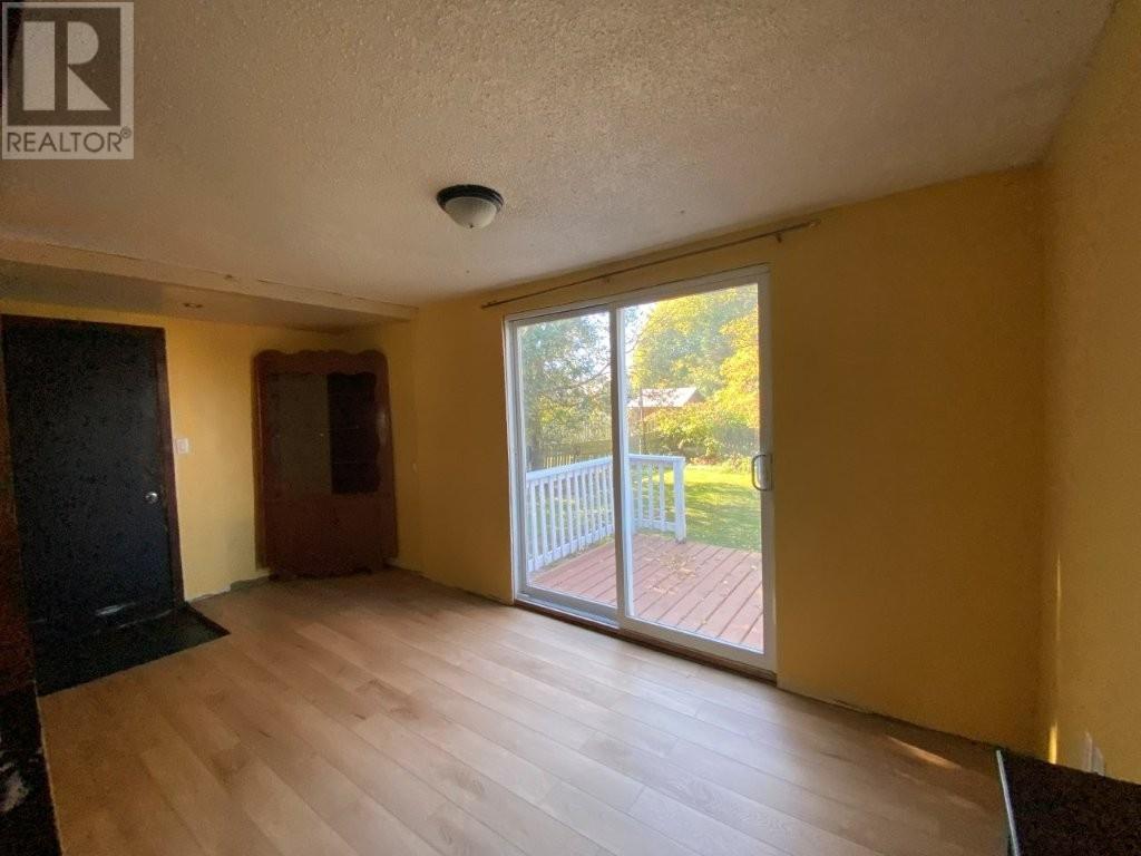 293 Third Ave, Sault Ste. Marie, Ontario  P6C 4M2 - Photo 8 - SM253002