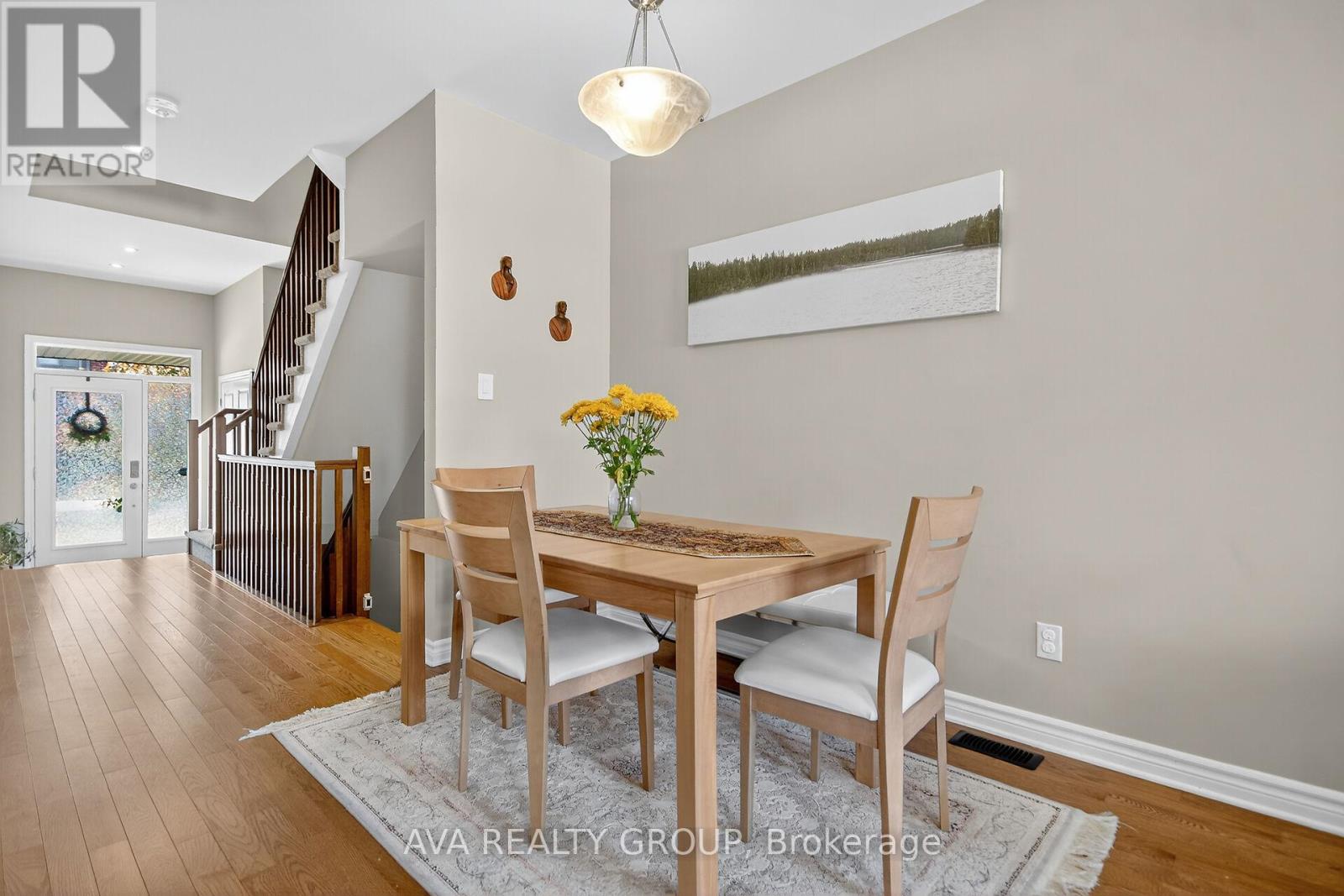 542 Triangle Street, Ottawa, Ontario  K2M 0M5 - Photo 13 - X12405478