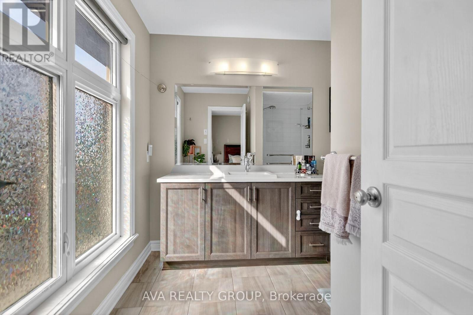 542 Triangle Street, Ottawa, Ontario  K2M 0M5 - Photo 20 - X12405478