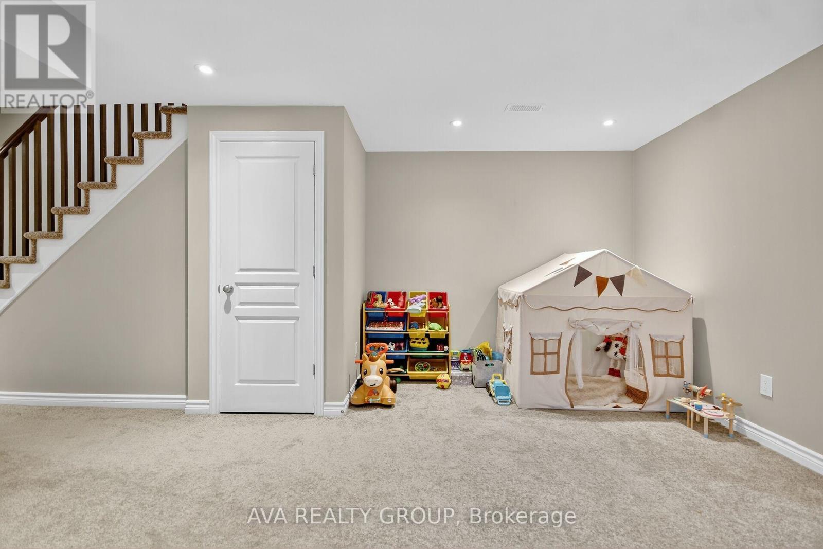 542 Triangle Street, Ottawa, Ontario  K2M 0M5 - Photo 26 - X12405478