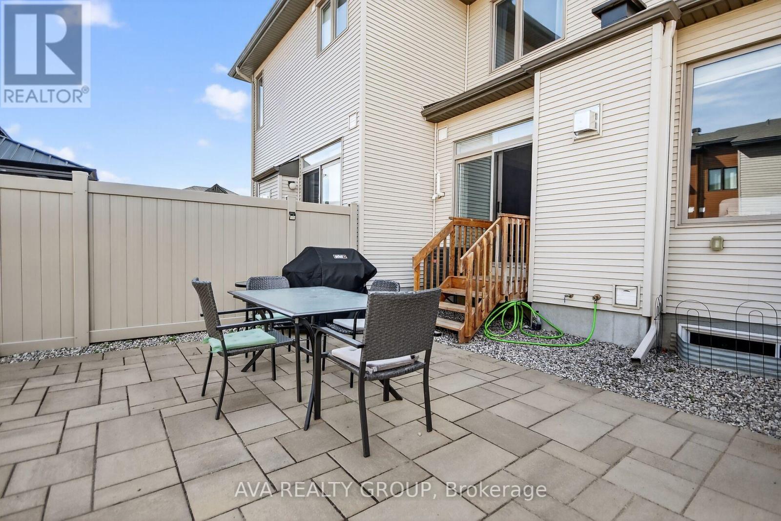 542 Triangle Street, Ottawa, Ontario  K2M 0M5 - Photo 34 - X12405478