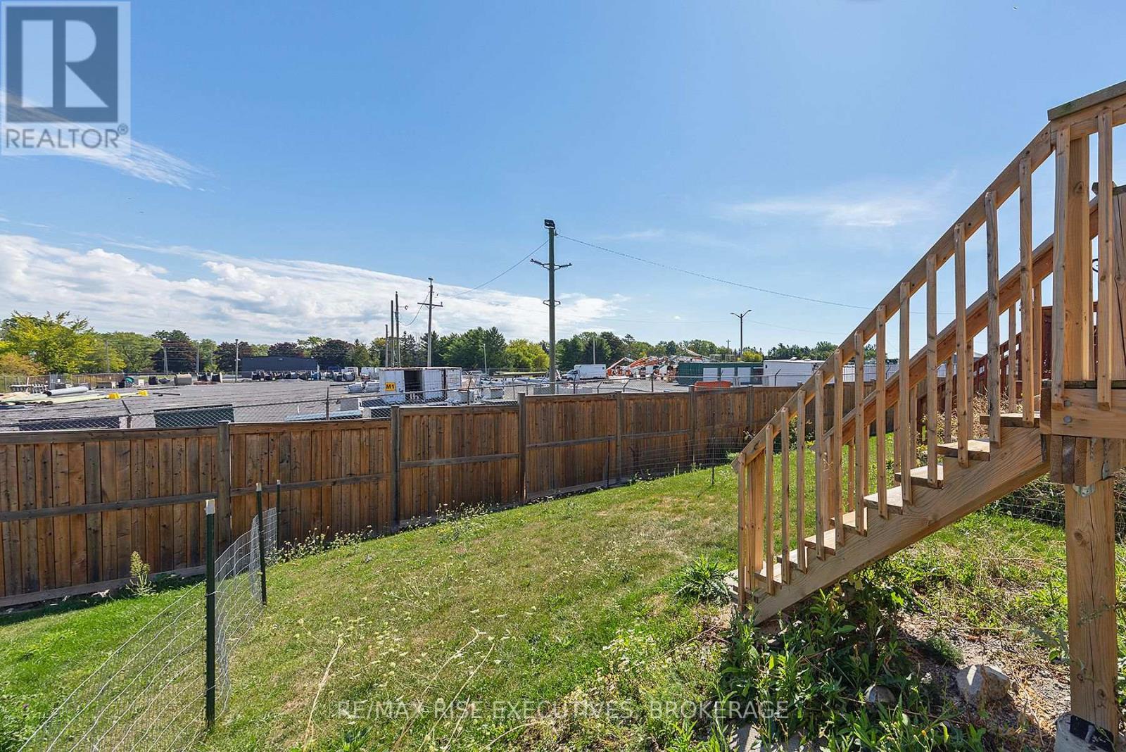 1219 Max Crescent, Kingston, Ontario  K7P 0P2 - Photo 6 - X12468094