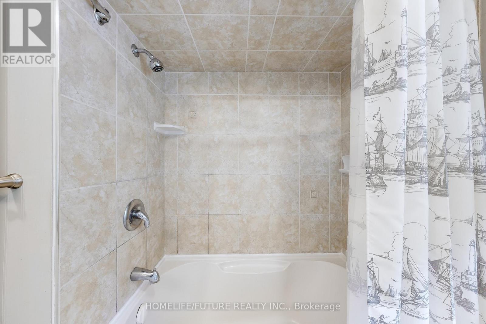 659 Bridle Wood, Burlington, Ontario  L7L 4E2 - Photo 37 - W12467932