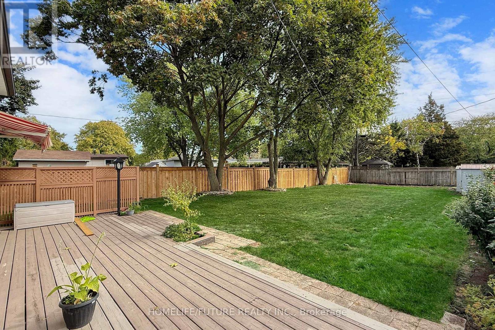 659 Bridle Wood, Burlington, Ontario  L7L 4E2 - Photo 49 - W12467932