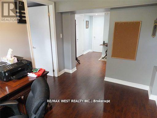 Lower - 23 Rangoon Road, Toronto, Ontario  M9C 4N5 - Photo 10 - W12467958