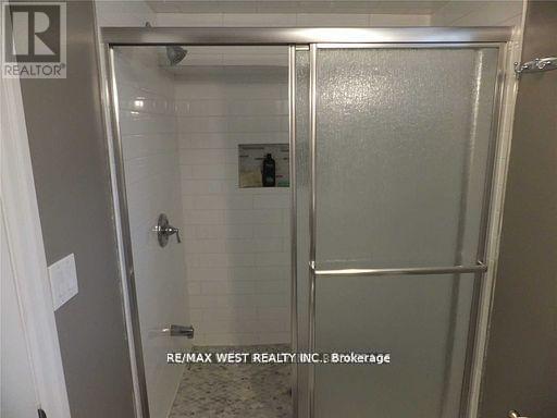 Lower - 23 Rangoon Road, Toronto, Ontario  M9C 4N5 - Photo 13 - W12467958
