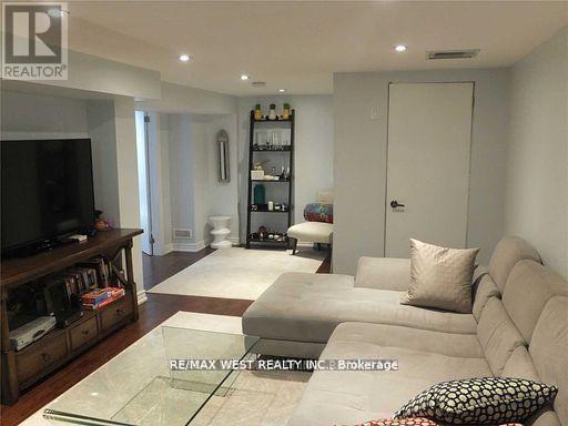 Lower - 23 Rangoon Road, Toronto, Ontario  M9C 4N5 - Photo 2 - W12467958