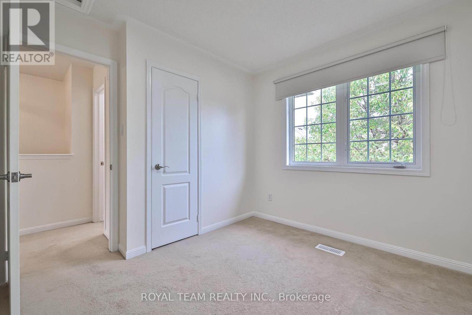2439 Hollybrook Drive, Oakville, Ontario  L6M 4S8 - Photo 25 - W12467974
