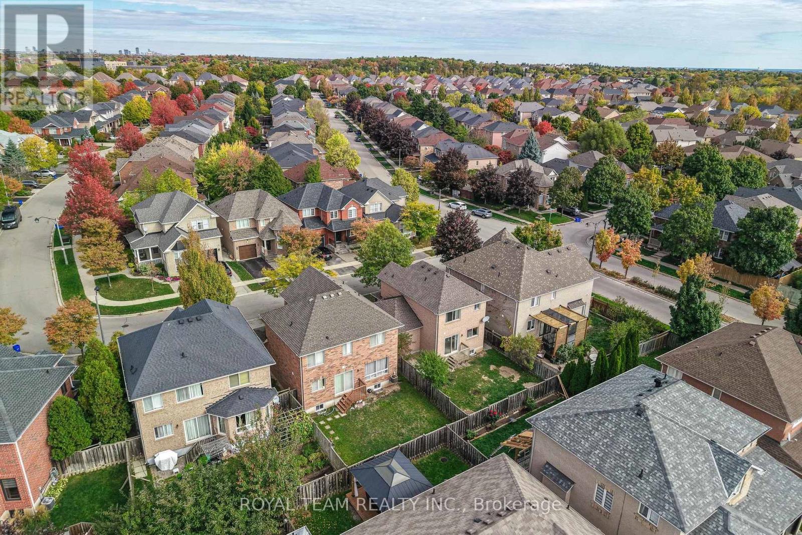2439 Hollybrook Drive, Oakville, Ontario  L6M 4S8 - Photo 34 - W12467974