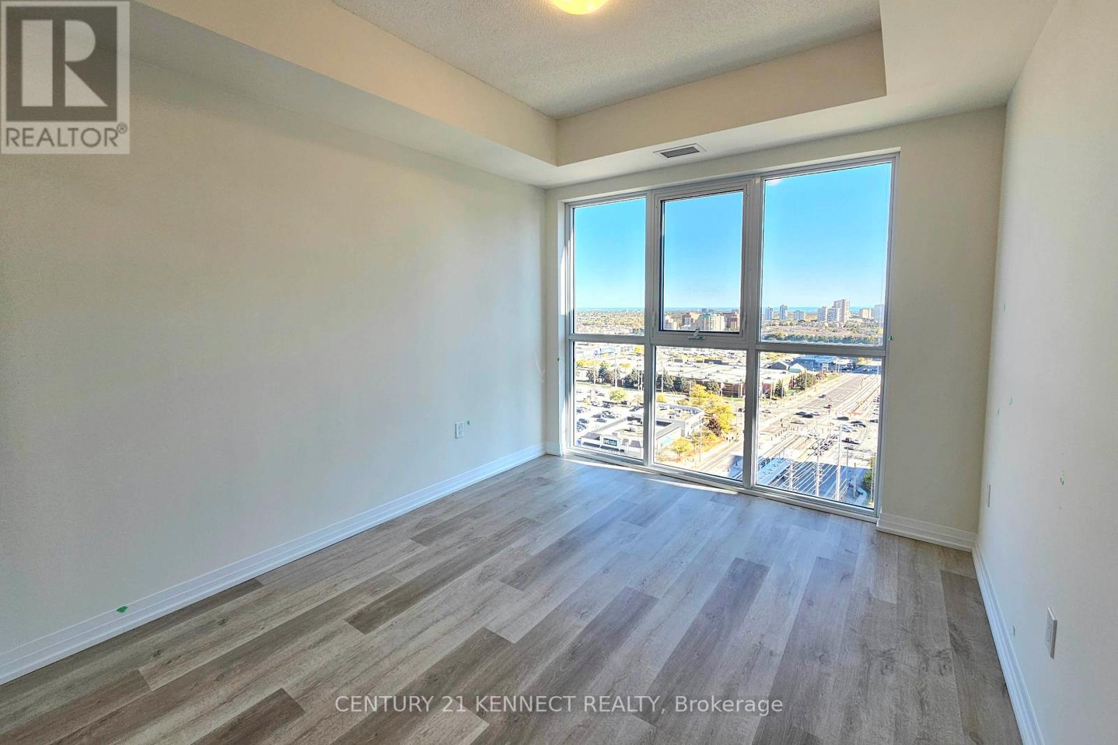 1502 - 15 Watergarden Drive, Mississauga, Ontario  L5R 0H4 - Photo 8 - W12467983
