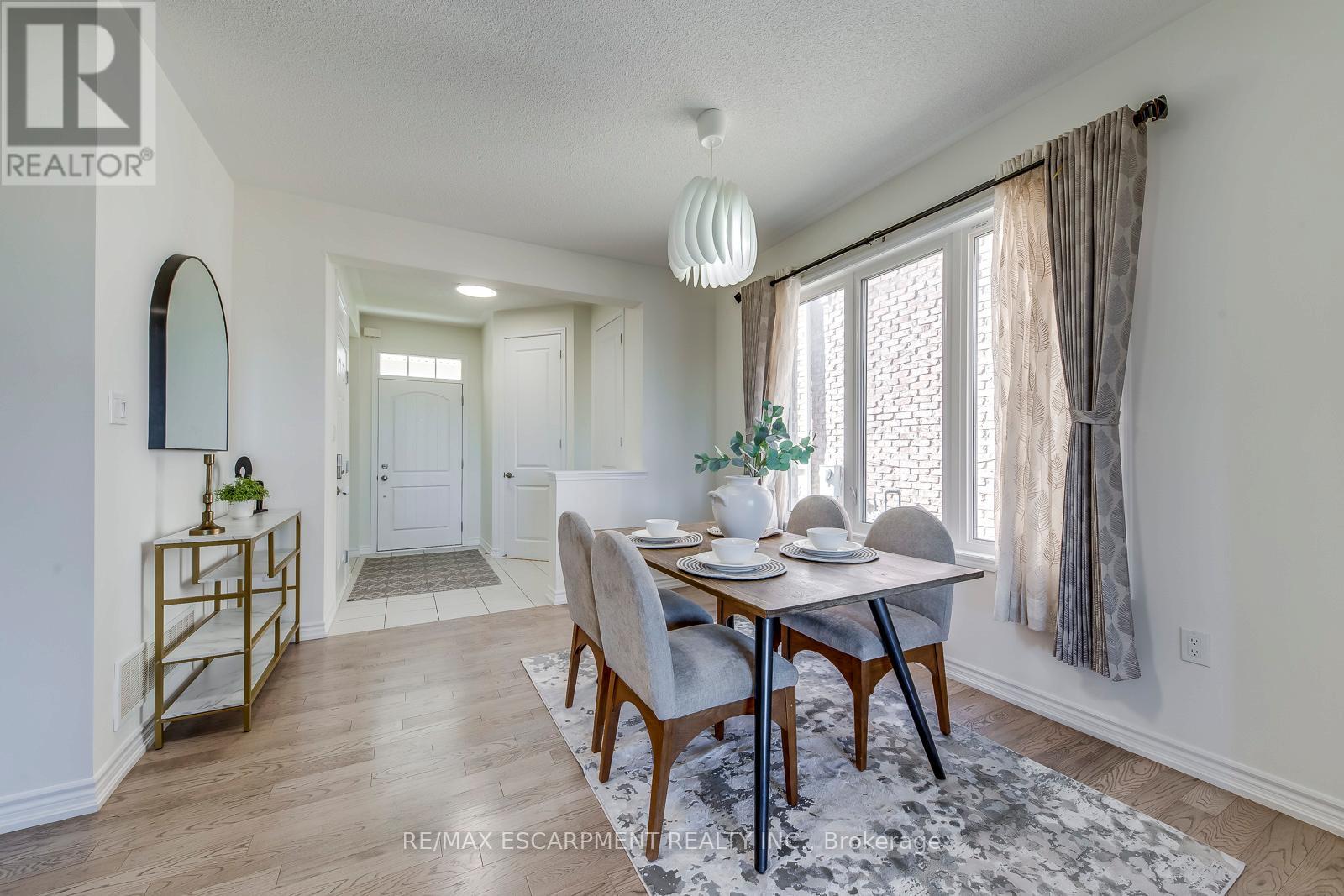 3429 Eternity Way, Oakville, Ontario  L6H 0X9 - Photo 10 - W12467993