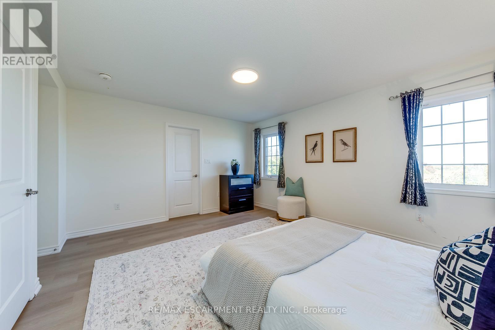 3429 Eternity Way, Oakville, Ontario  L6H 0X9 - Photo 32 - W12467993