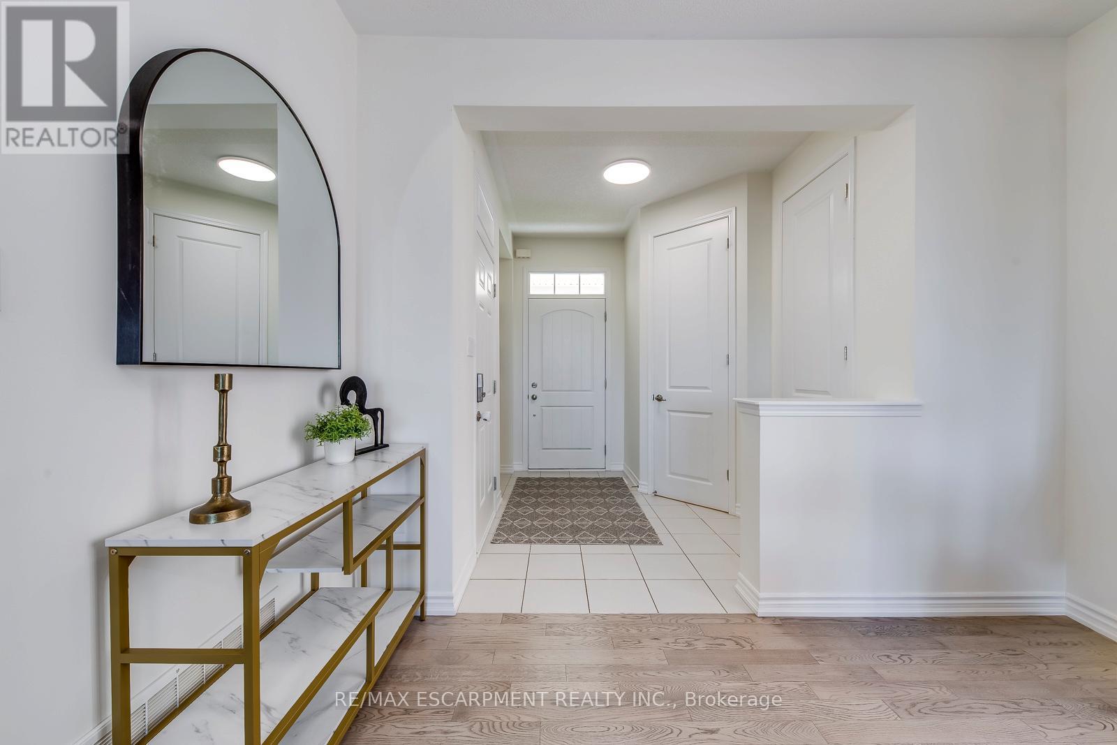 3429 Eternity Way, Oakville, Ontario  L6H 0X9 - Photo 7 - W12467993