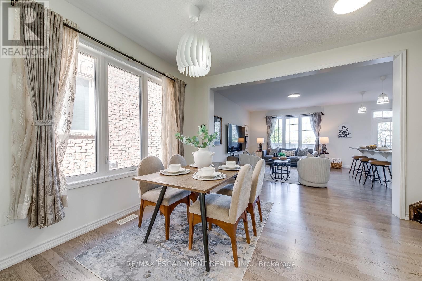 3429 Eternity Way, Oakville, Ontario  L6H 0X9 - Photo 9 - W12467993