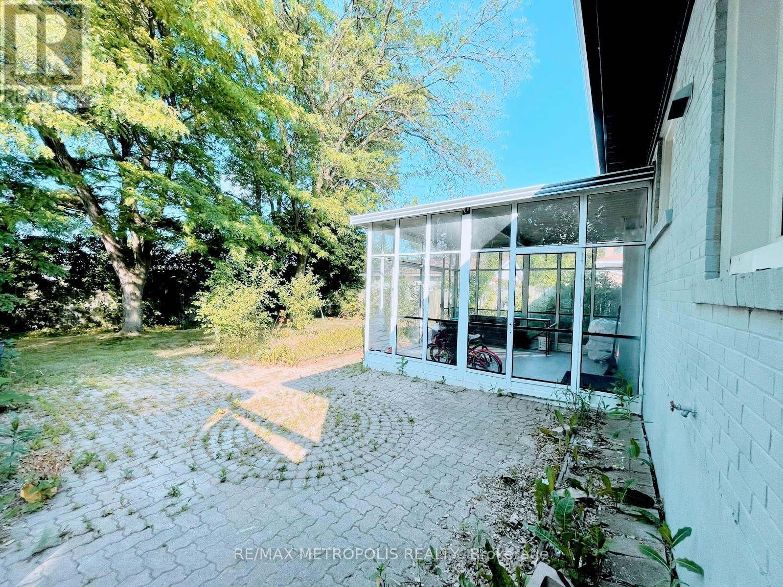 Main - 575 Third Line, Oakville, Ontario  L6L 4A8 - Photo 23 - W12468003
