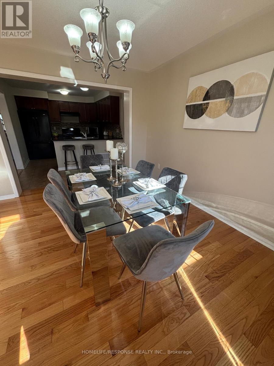 941 Hasselfeldt Heights, Milton, Ontario  L9T 0M5 - Photo 11 - W12468004