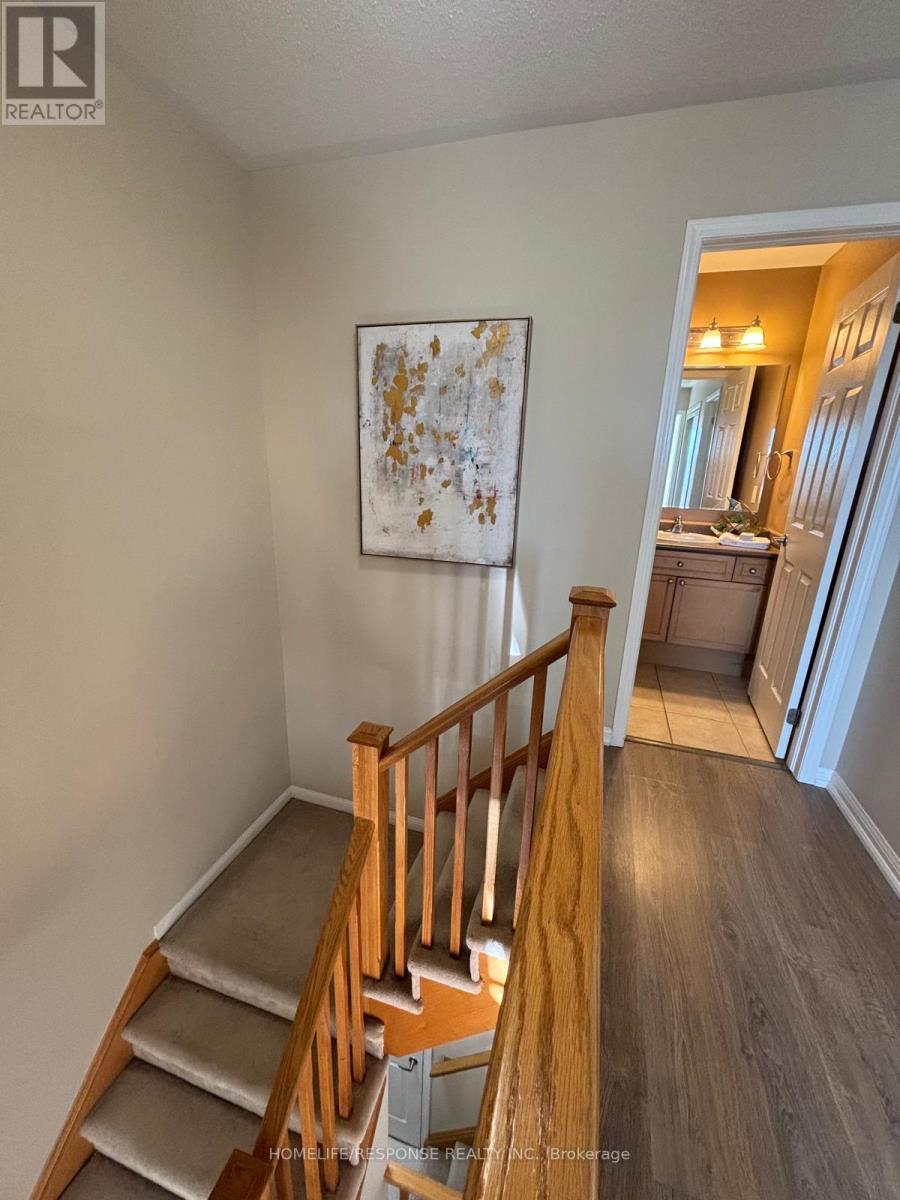 941 Hasselfeldt Heights, Milton, Ontario  L9T 0M5 - Photo 16 - W12468004