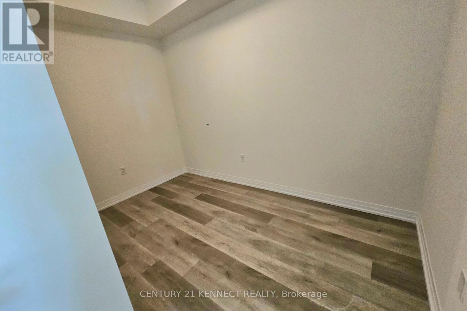 1705 - 15 Watergarden Drive, Mississauga, Ontario  L5R 0H4 - Photo 22 - W12468042