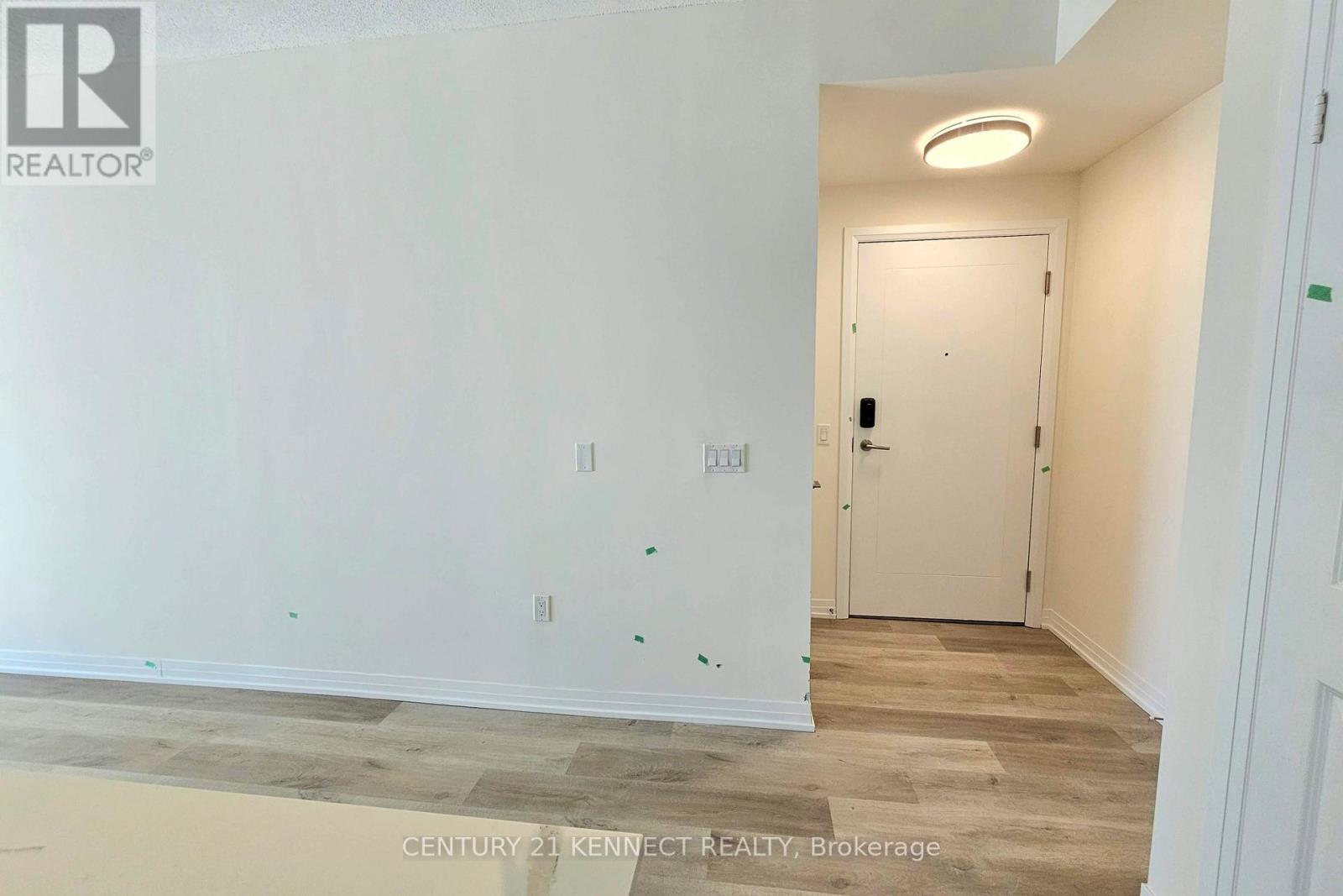1705 - 15 Watergarden Drive, Mississauga, Ontario  L5R 0H4 - Photo 25 - W12468042