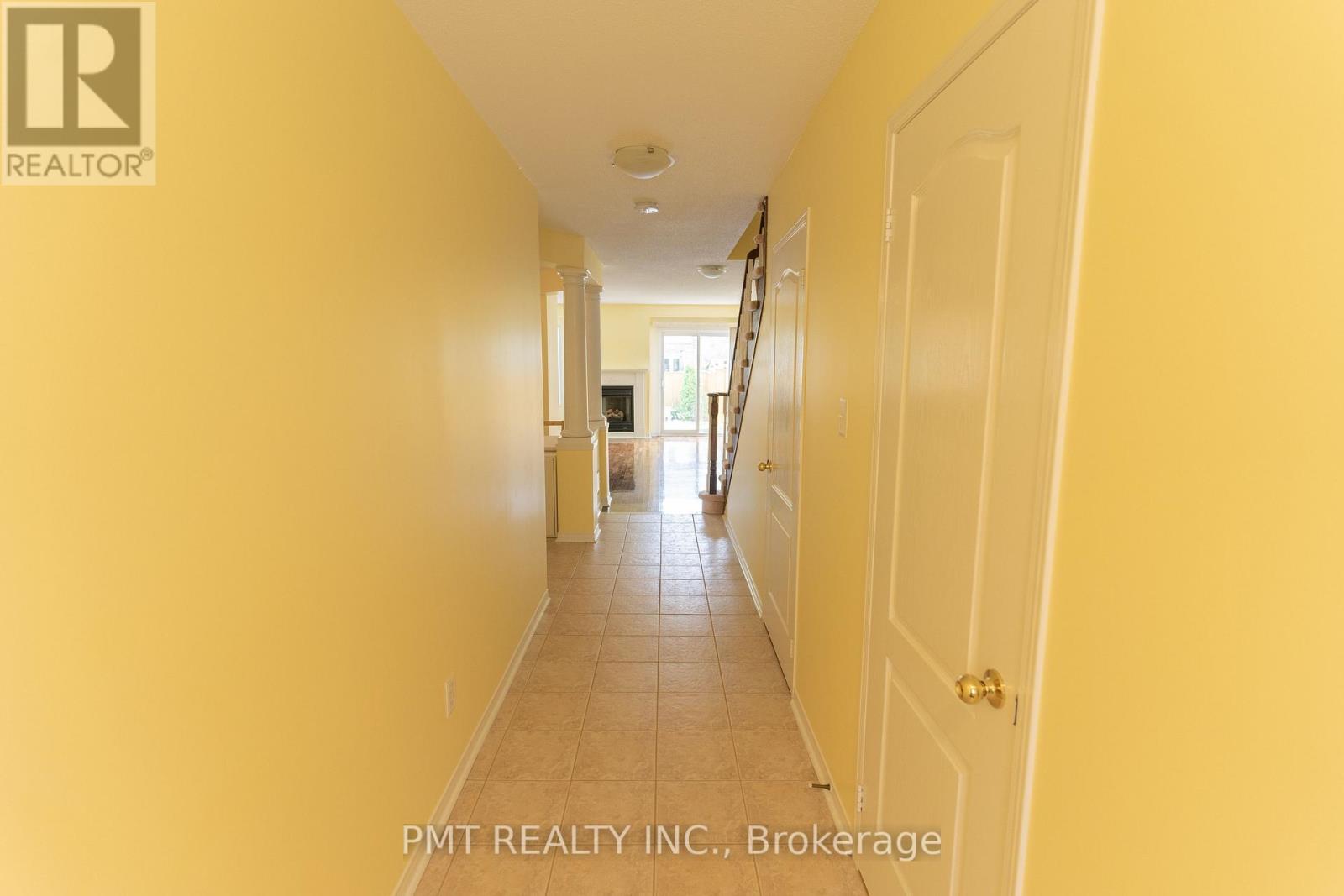2151 Forest Gate Park, Oakville, Ontario  L6M 4B3 - Photo 3 - W12468049