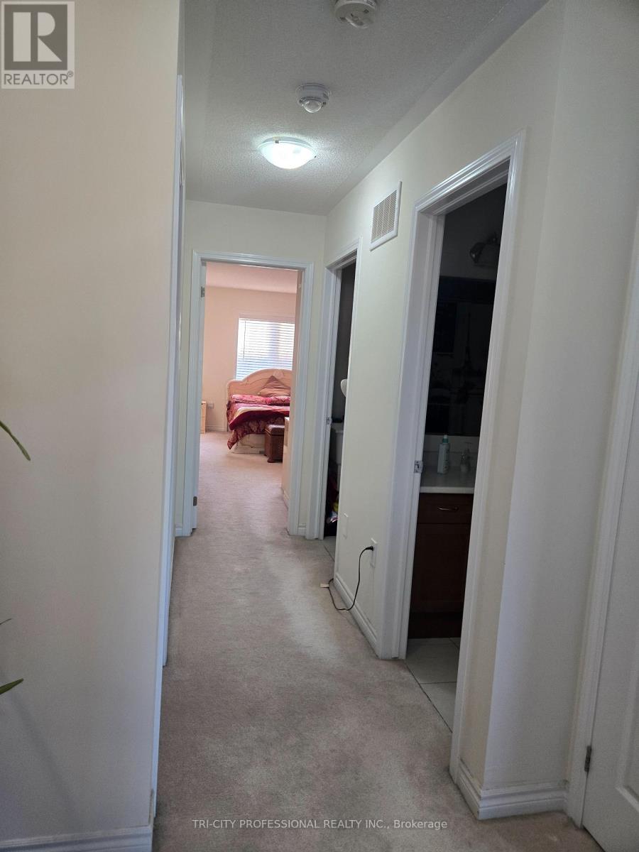 520 Edenbrook Hill Drive, Brampton, Ontario  L7A 4T7 - Photo 21 - W12468063